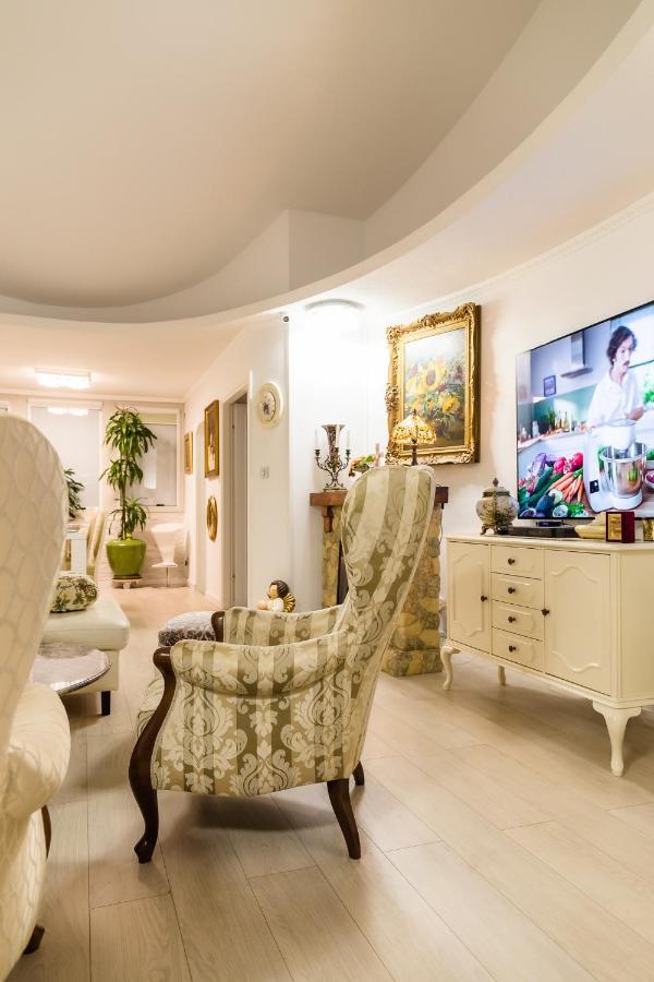 Apartman Luxury Sara *